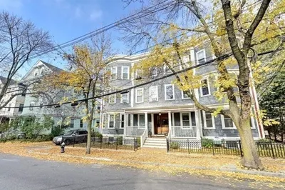 64 Aspinwall Ave #1