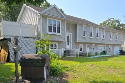 17 Jeanette Dr 1