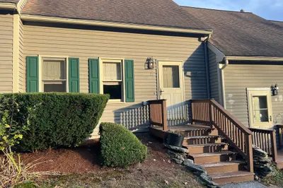 128 Newton Road #37 1