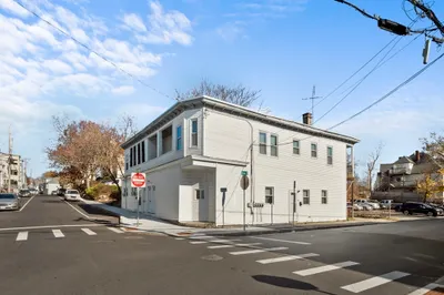 224 Smith St 1