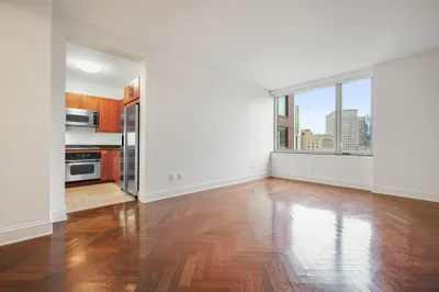 1 Charles St S St #1401