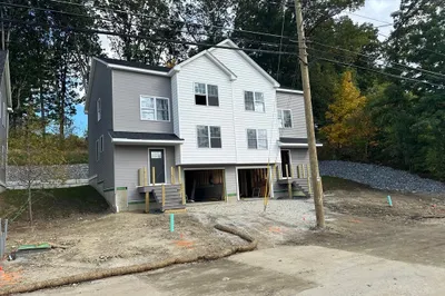 132 Brooks Rd 1