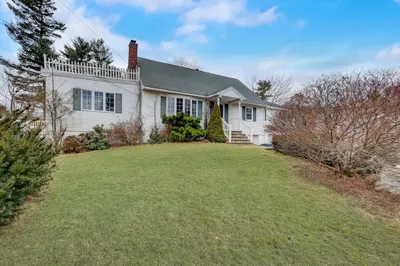 11 Towanda Rd 1