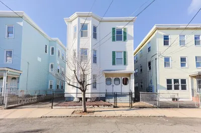 19 Linden St #3