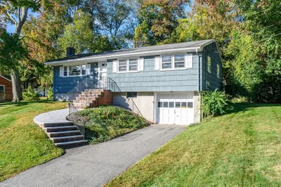 124 Juniper Drive 1