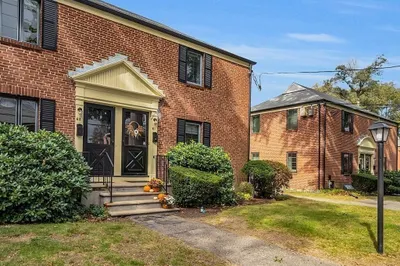 61 Pierce Rd #61 1