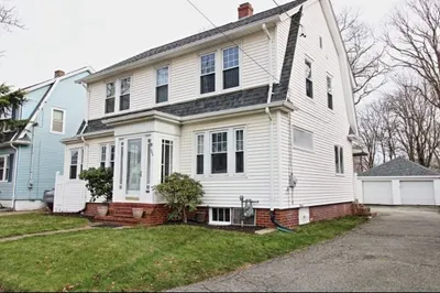 309 Doherty St 1