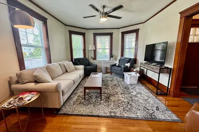 108 Redlands Rd #1 1