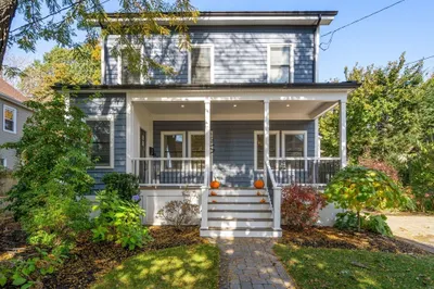37 Champa St 1