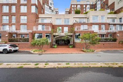 75-83 Cambridge Parkway #101 1