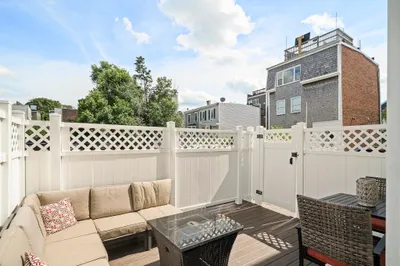180 Tudor St #180