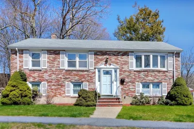 122 Running Brook Road 1