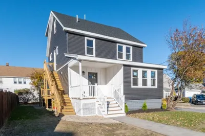 242 Main St 1