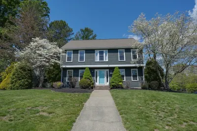 215 Rolling Meadow Dr 1