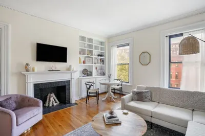 315 Beacon St #8 1