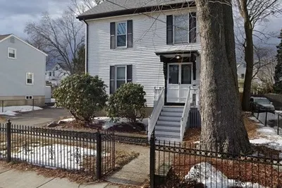 48 Essex St 1