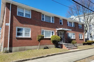 49 Laighton St #7