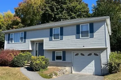 23 Iona Ave