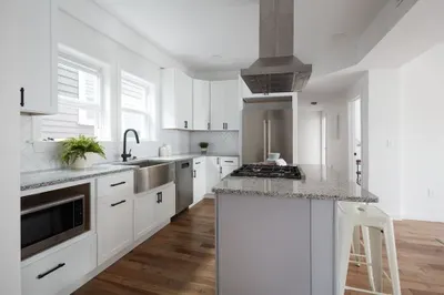 14 Cottage St #2
