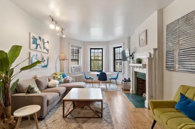 1157 Commonwealth Ave #4