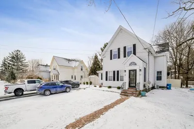 32 Maple Street #32