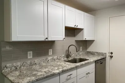 8 Village Hill #5 1