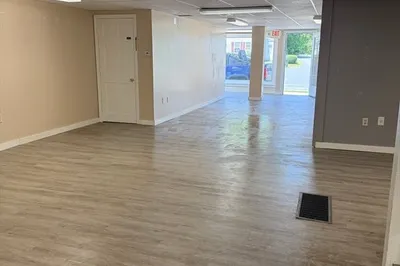 17 East Main St 1