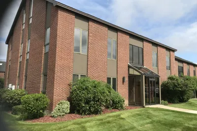 871 Turnpike Street #206/208 1