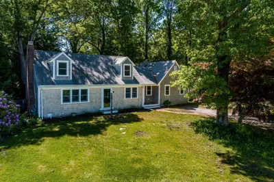 52 Ellis Cir 1