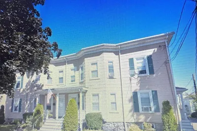 87 Pond St #2 1