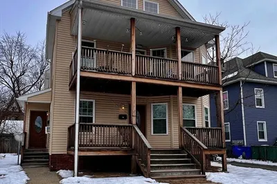 885-887 Belmont Ave 1