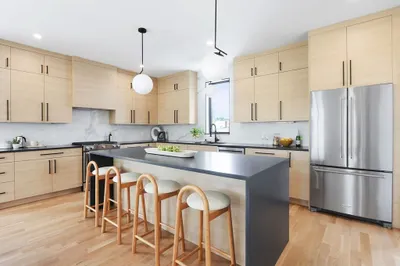 7 School Ave #1