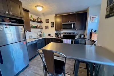 20 Hanson St #4