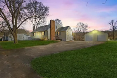 26 Williams Ave 1