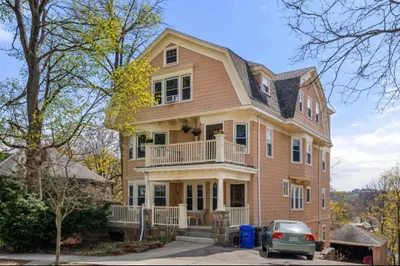 114 Lancaster Ter #2