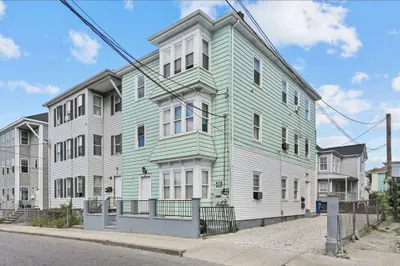 32 Quequechan St #2 1