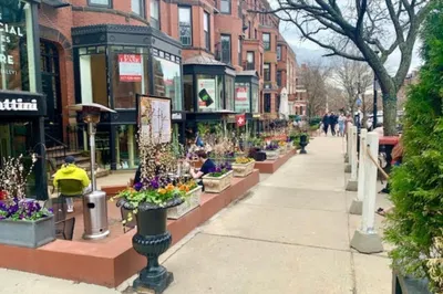 220 Newbury St #10 1