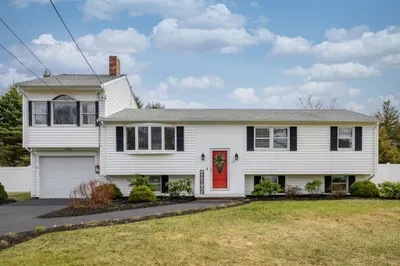 66 Tecumseh Dr 1