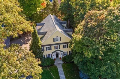 31 Lawson Rd