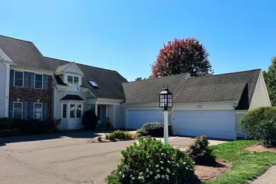 5 Blossom Ct #5