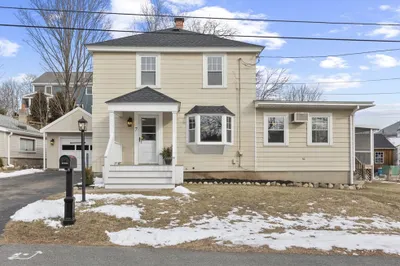 7 Hoyt Ave 1