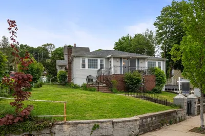 28 Elsie St