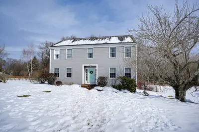 31 Indian Meadow Dr 1