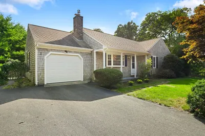 26 Derrick Rd 1