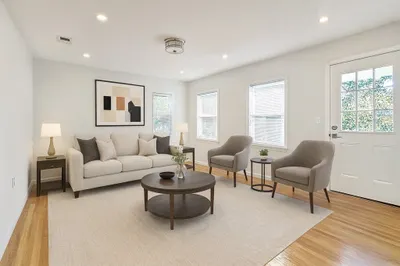 83 Putnam St #2