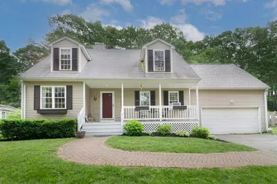 54 Clarke Rd 1