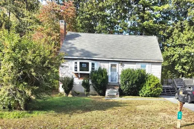 92 Leah Dr