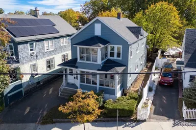 223-225 Saint James Blvd 1