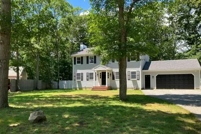11 Village Ln 1