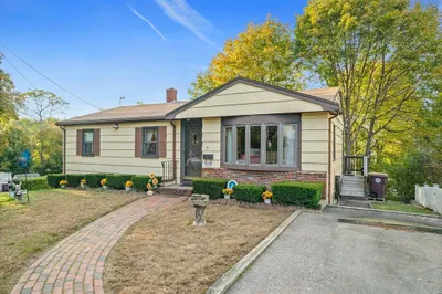 6 Grand View Road